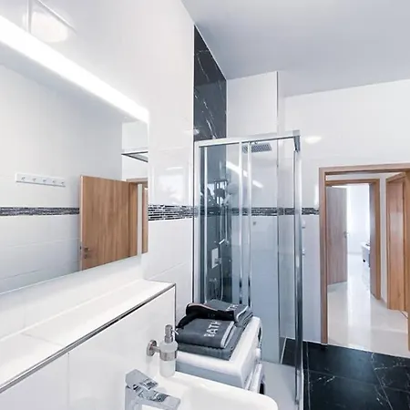 Luxury Boutique - Self-check-in Apartment
