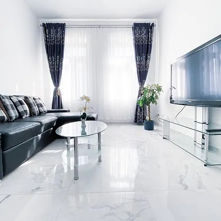 Luxury Boutique - Self-check-in Apartment